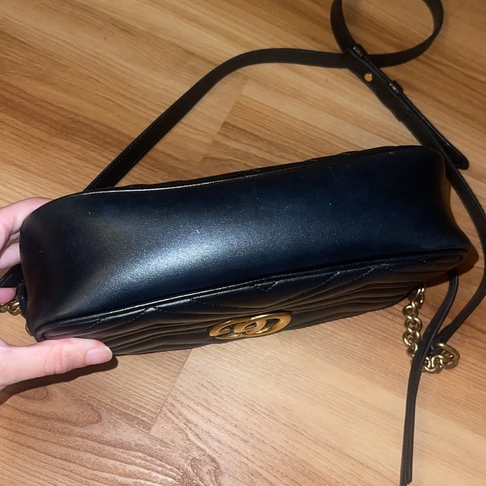Gucci Marmont Black Small Shoulder Bag - Picture 6 of 16